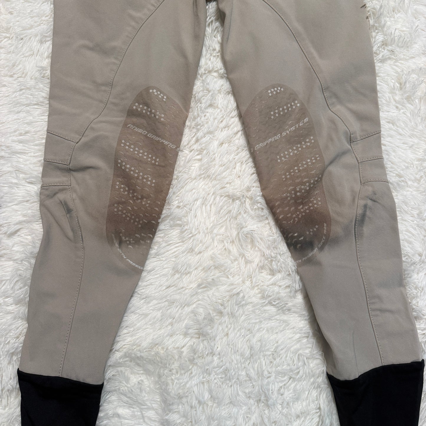 Women’s Size IT38 Tan Animo Knee Patch Horseback Riding Breeches