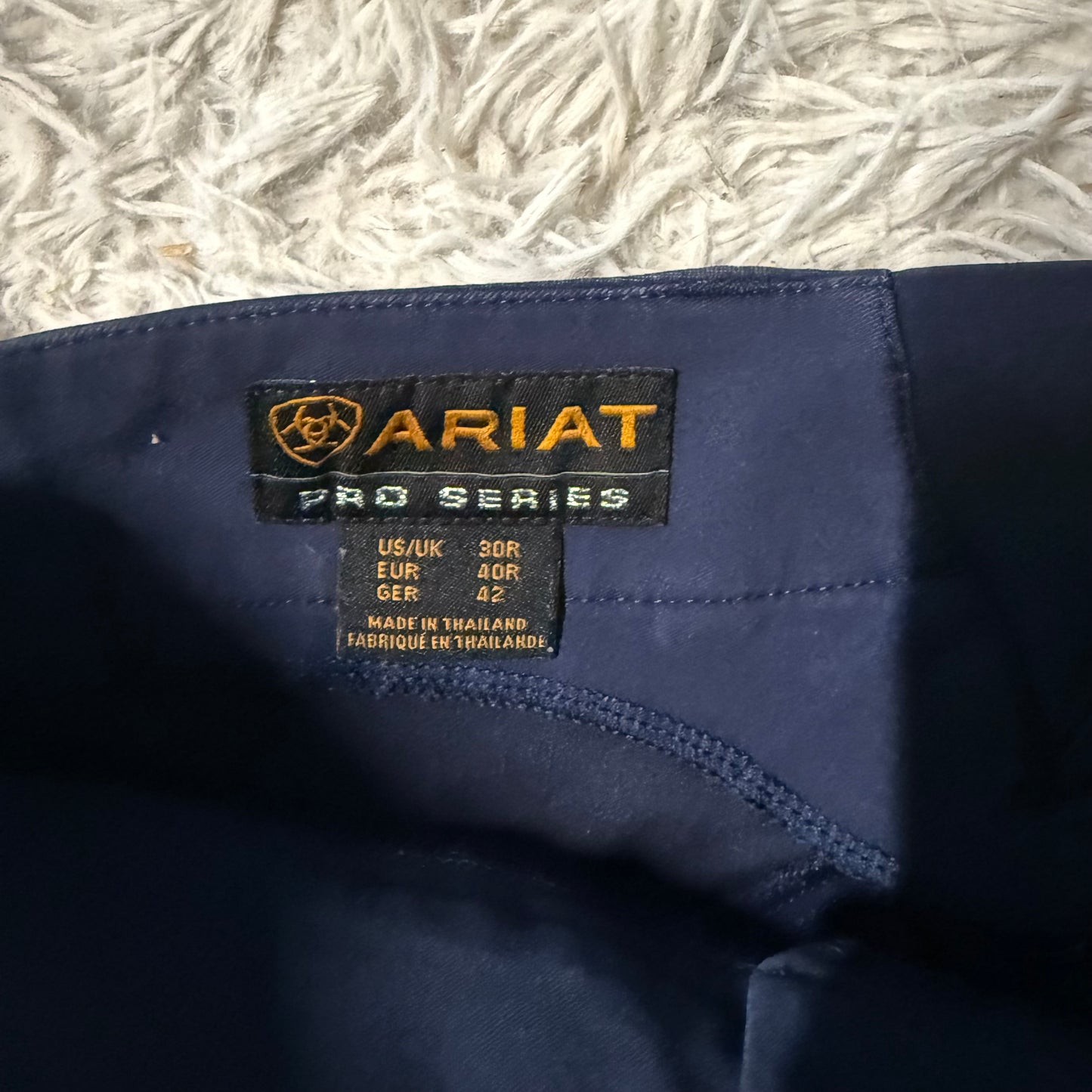 Women’s Size 30R Navy Ariat Knee Patch Horseback Riding Breeches