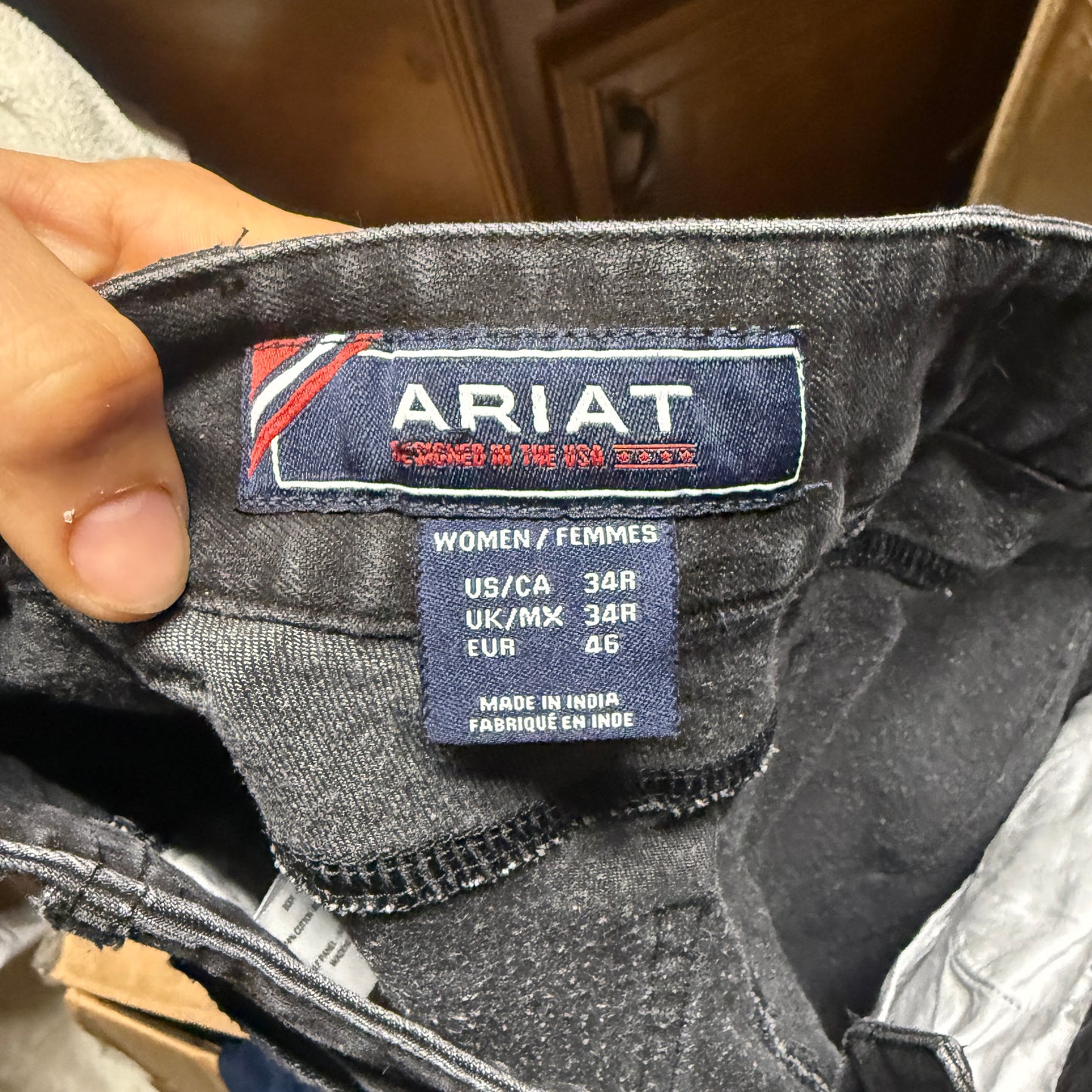 Women’s Size 34R Black Denim Ariat Knee Patch Horseback Riding Breeches