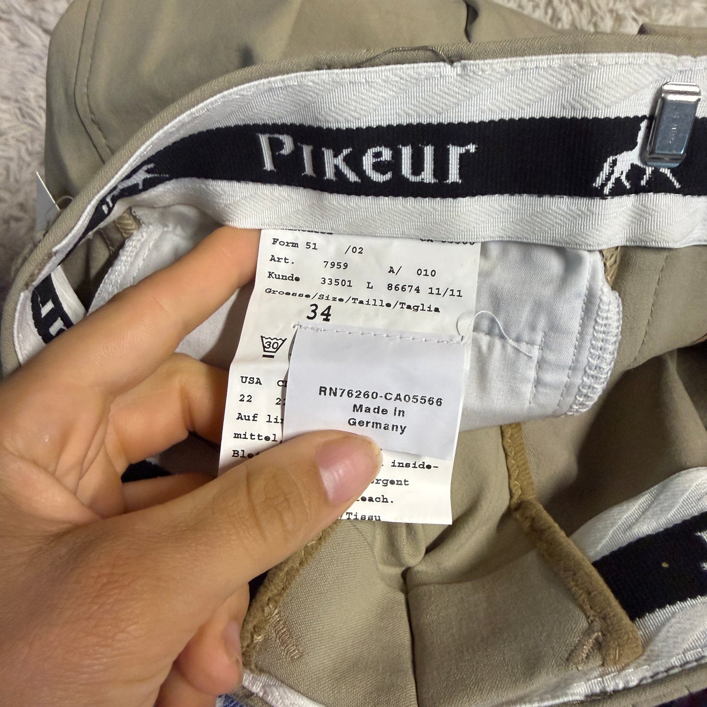 New Women’s Size 22R Tan Pikeur Knee Patch Horseback Riding Breeches