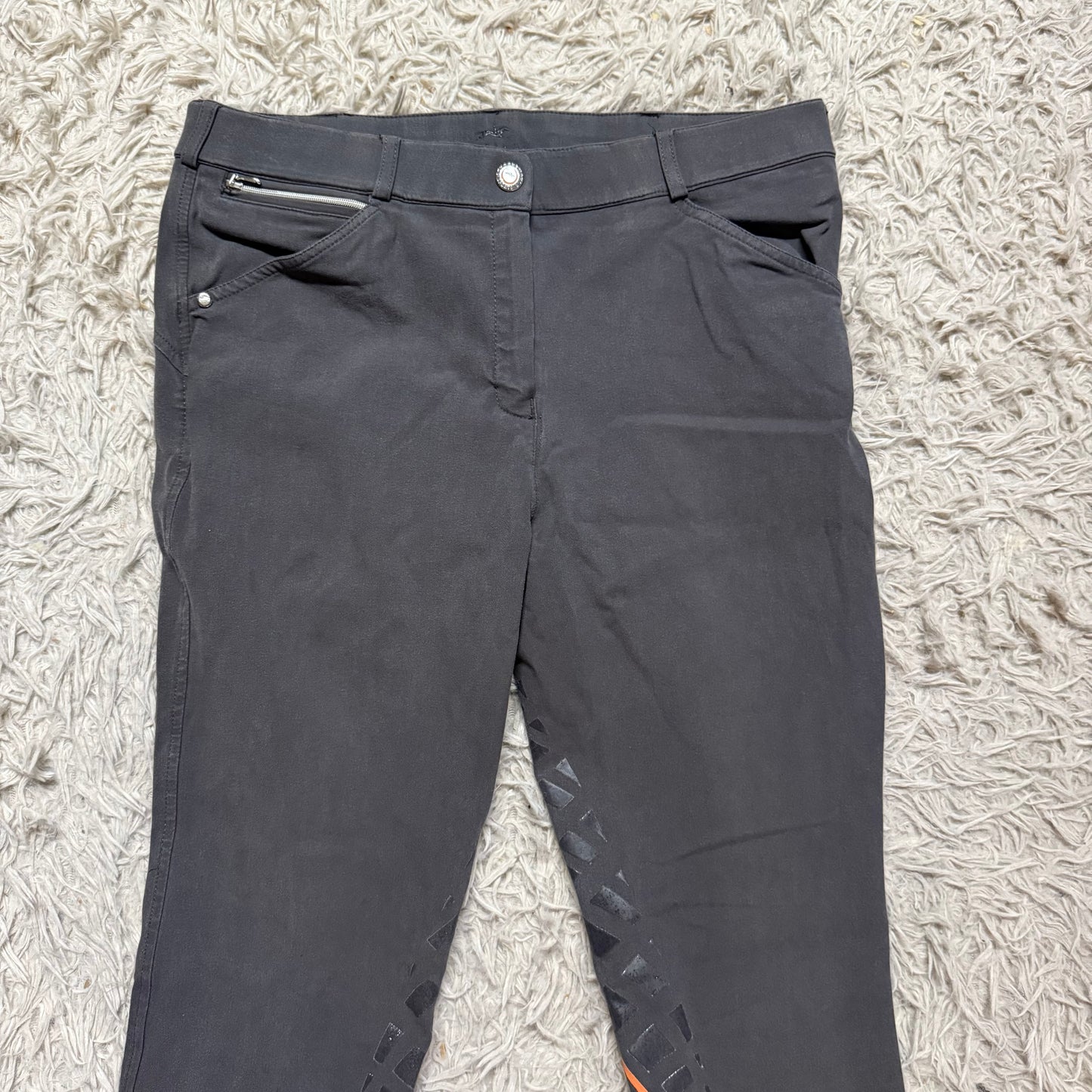 Women’s Size 30L Grey Schockemohle Full Seat Horseback Riding Breeches