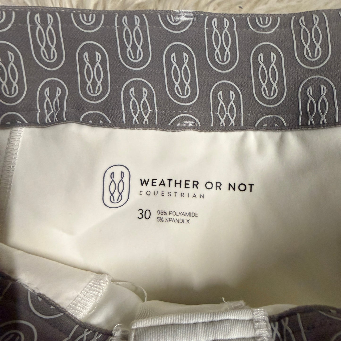 Women’s Size 30R White Weather Or Not Knee Patch Horseback Riding Rain Breeches