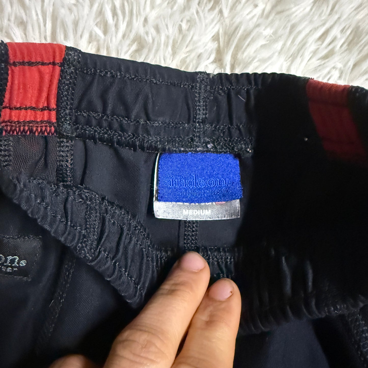 Child’s Medium Black/Red Irideon Knee Patch Horseback Riding Tights