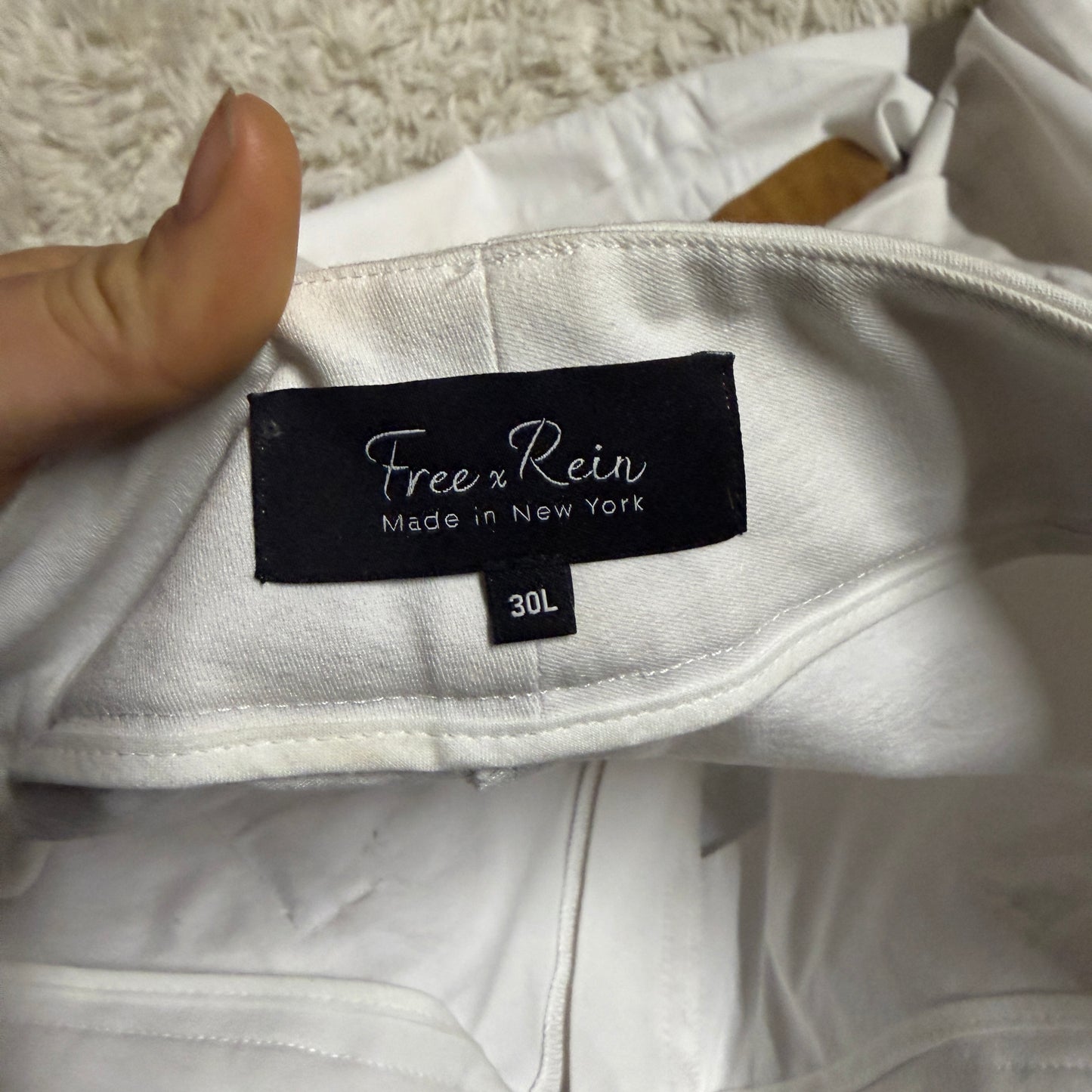 Women’s Size 30L White Free Rein Knee Patch Horseback Riding Breeches
