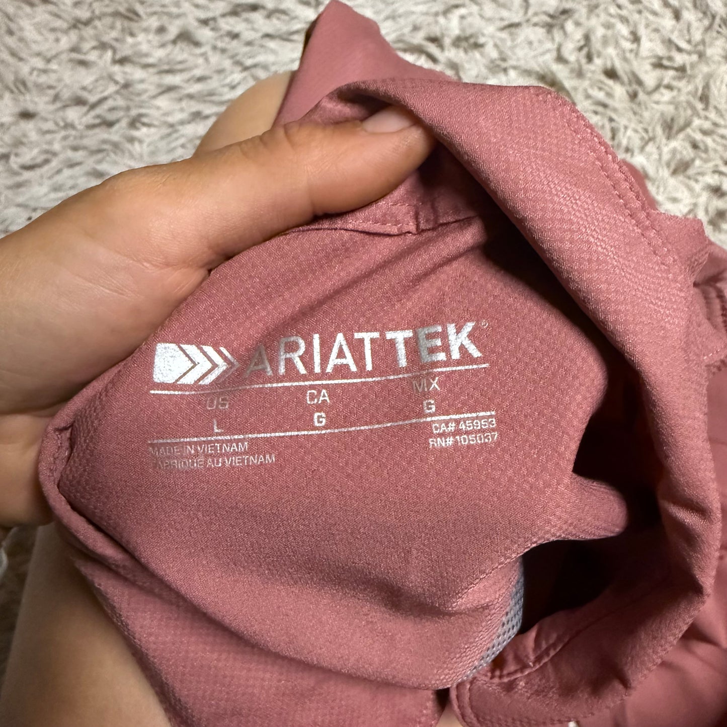 Women’s Large Pink Ariat Long Sleeve Horseback Riding Button Down Sunshirt
