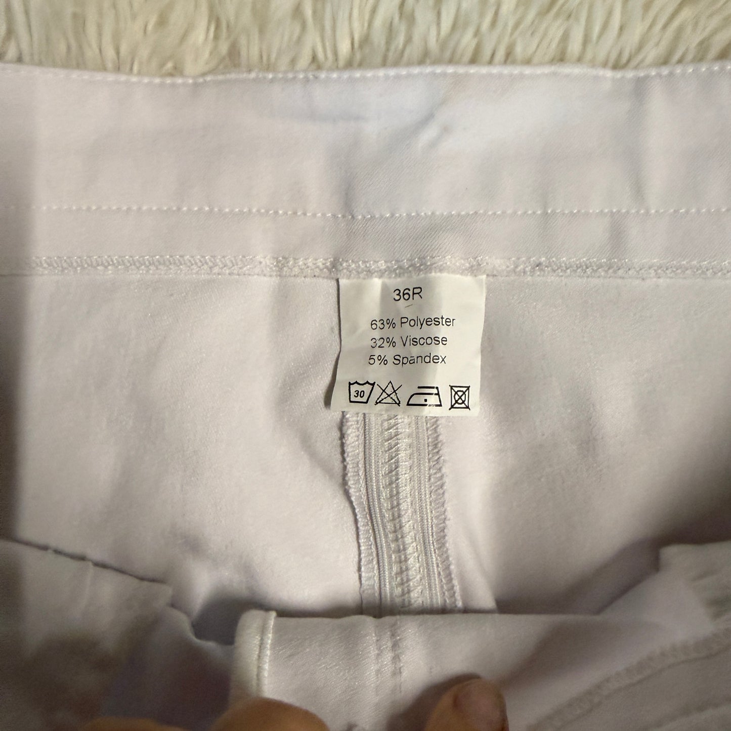 Women’s Size 36R White Smartpak Knee Patch Horseback Riding Breeches