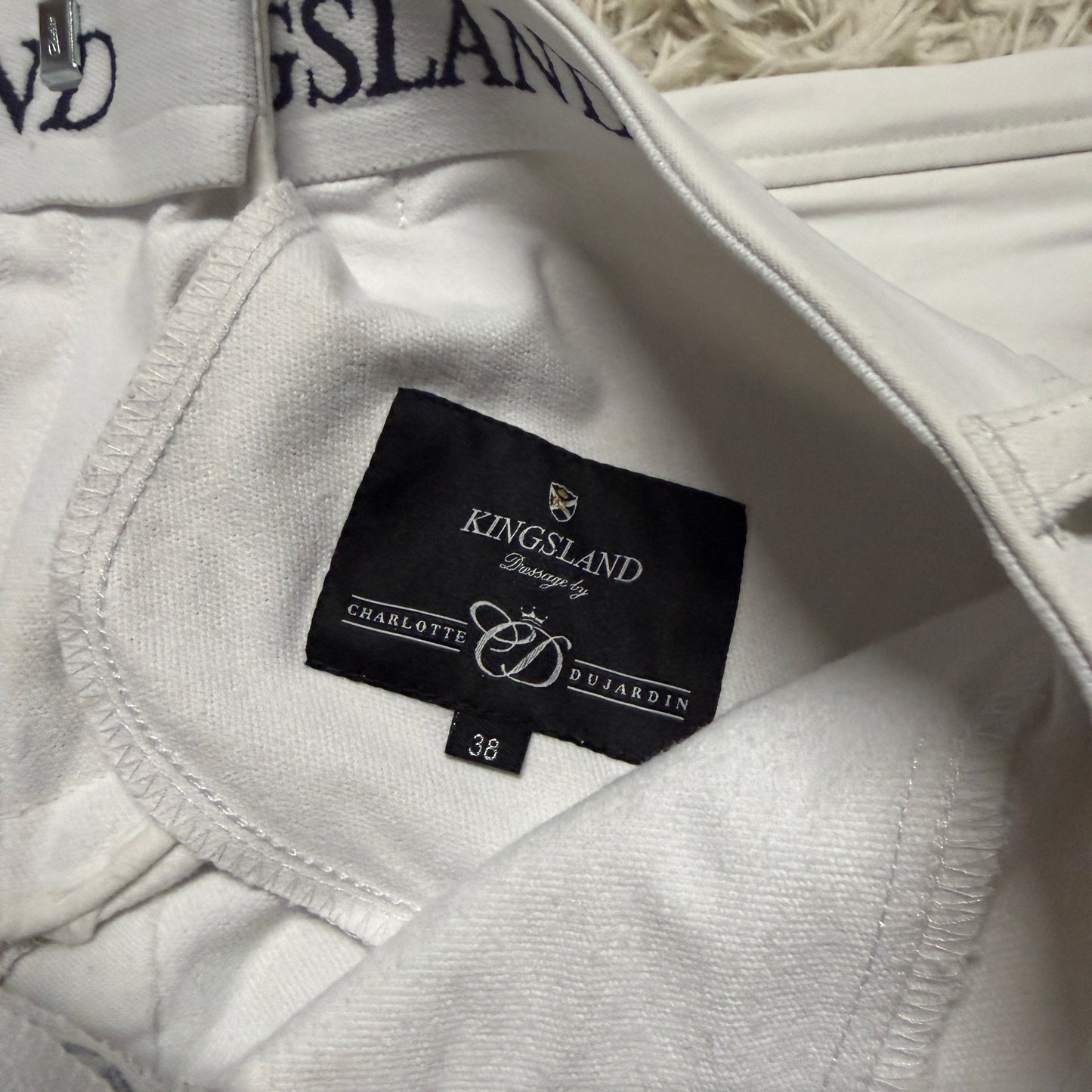 New Women’s Size 28R White Kingsland Full Seat Horseback Riding Breeches