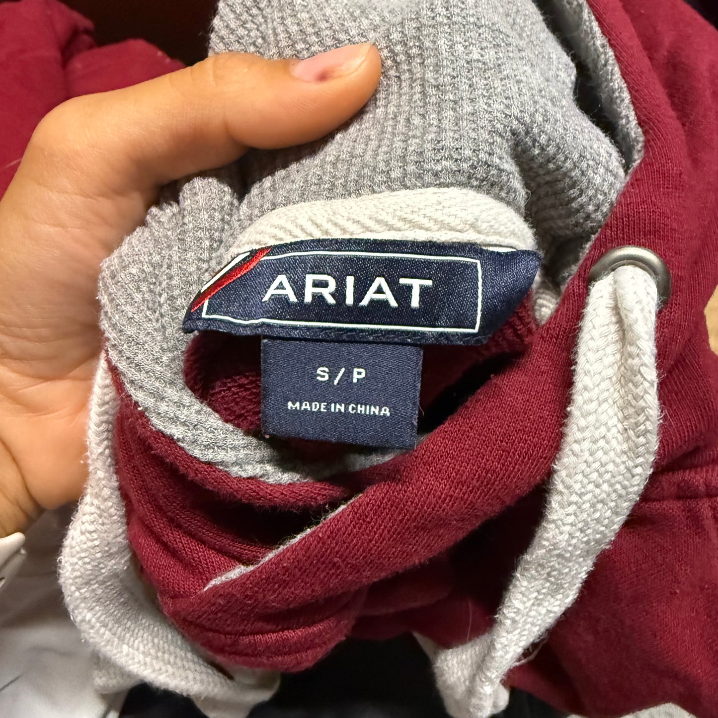 Women’s Small Red Ariat Horseback Riding Hooded Pullover
