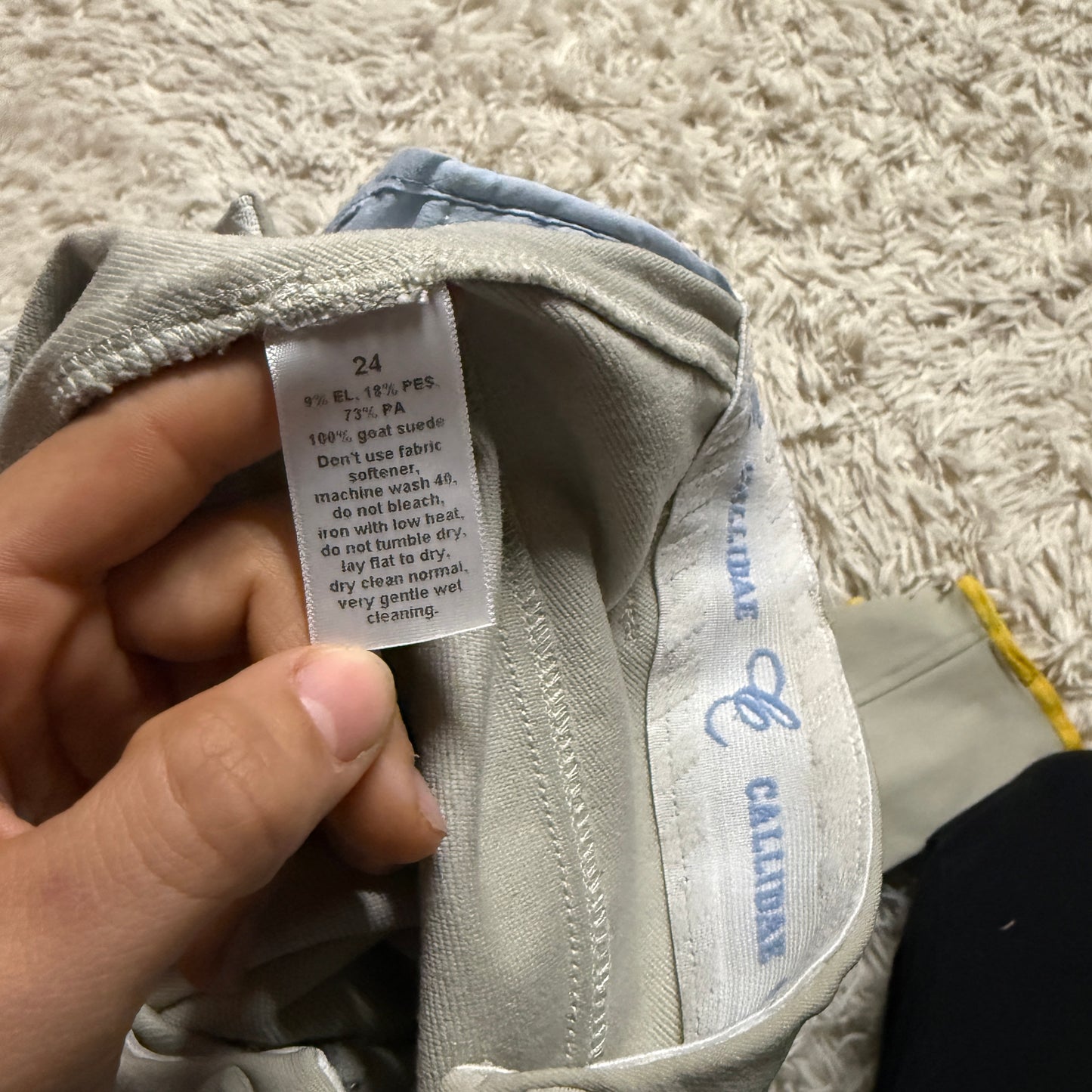 Women’s Size 24R Tan Callidae Knee Patch Horseback Riding Breeches