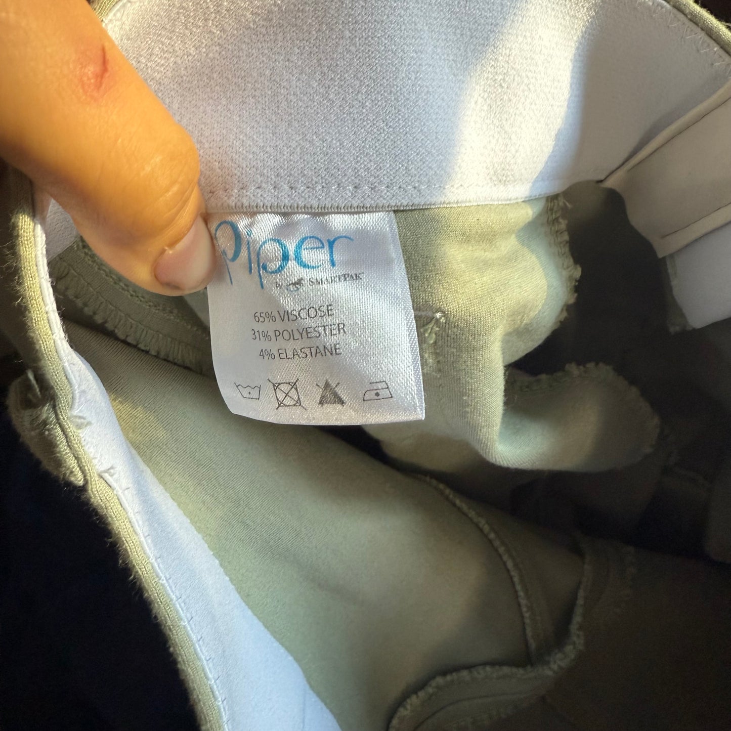 Women’s Size 24R Tan Smartpak Piper Knee Patch Horseback Riding Breeches