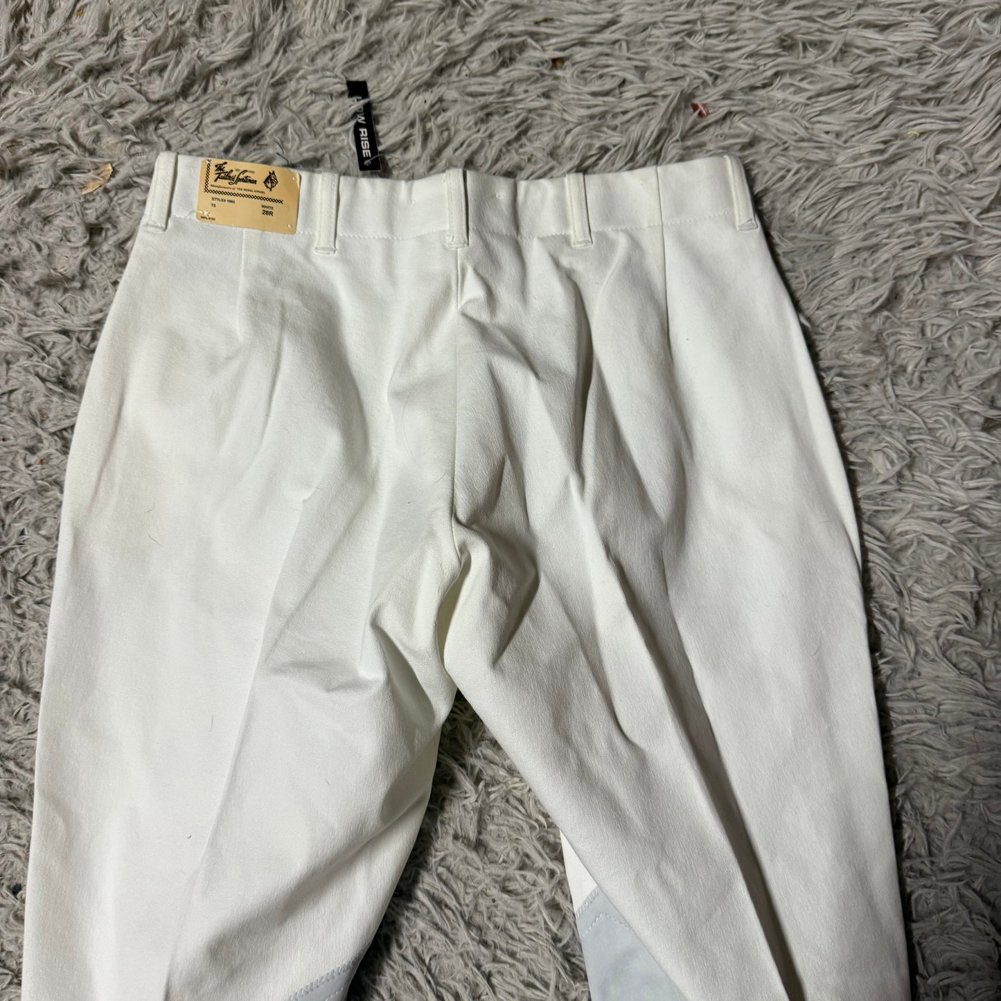 New Women’s Size 28R White Tailored Sportsman Knee Patch Breeches, Older Style
