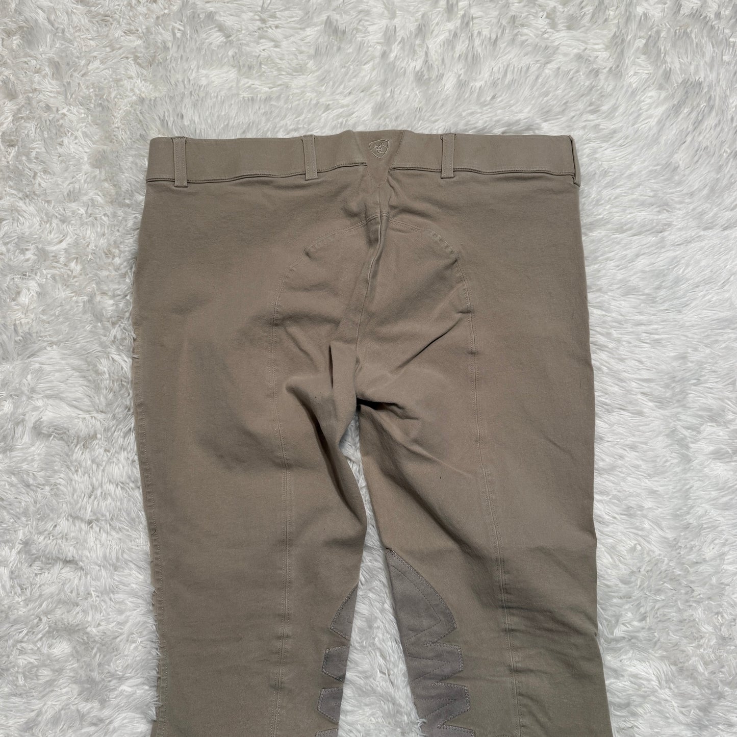 Women’s Size 34R Tan Ariat Knee Patch Horseback Riding Breeches