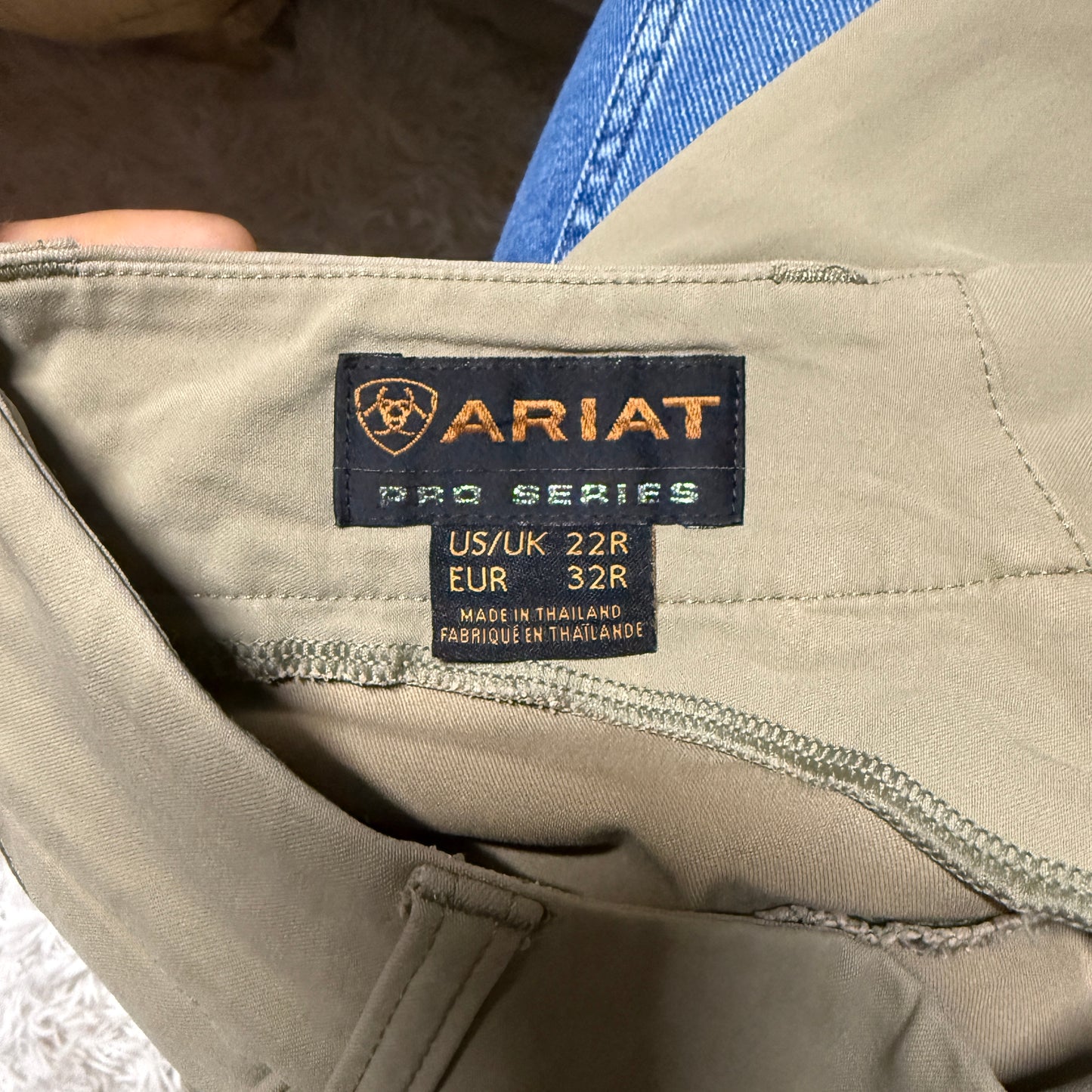 Women’s Size 22R Tan Ariat Knee Patch Horseback Riding Breeches