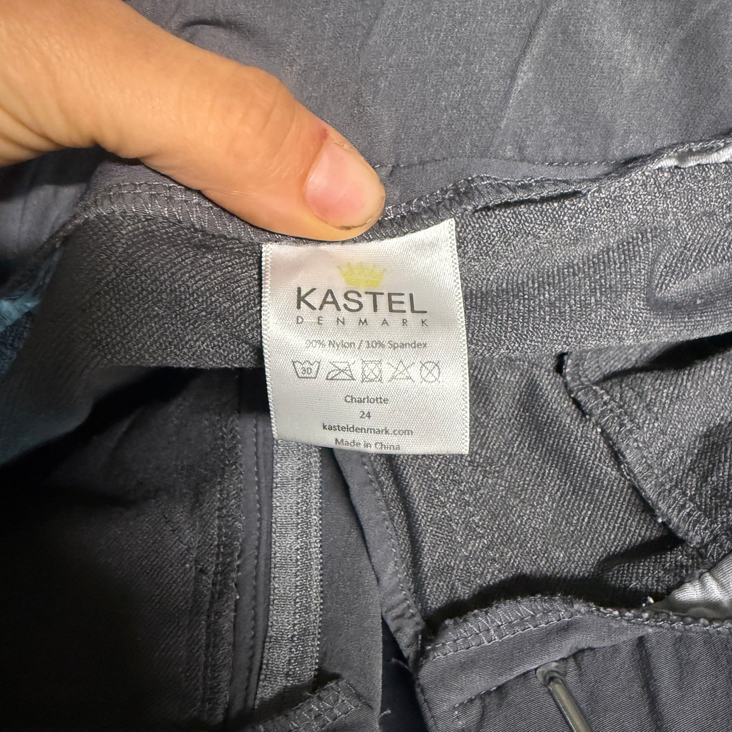 Women’s Size 24R Grey Kastel Denmark Knee Patch Horseback Riding Breeches