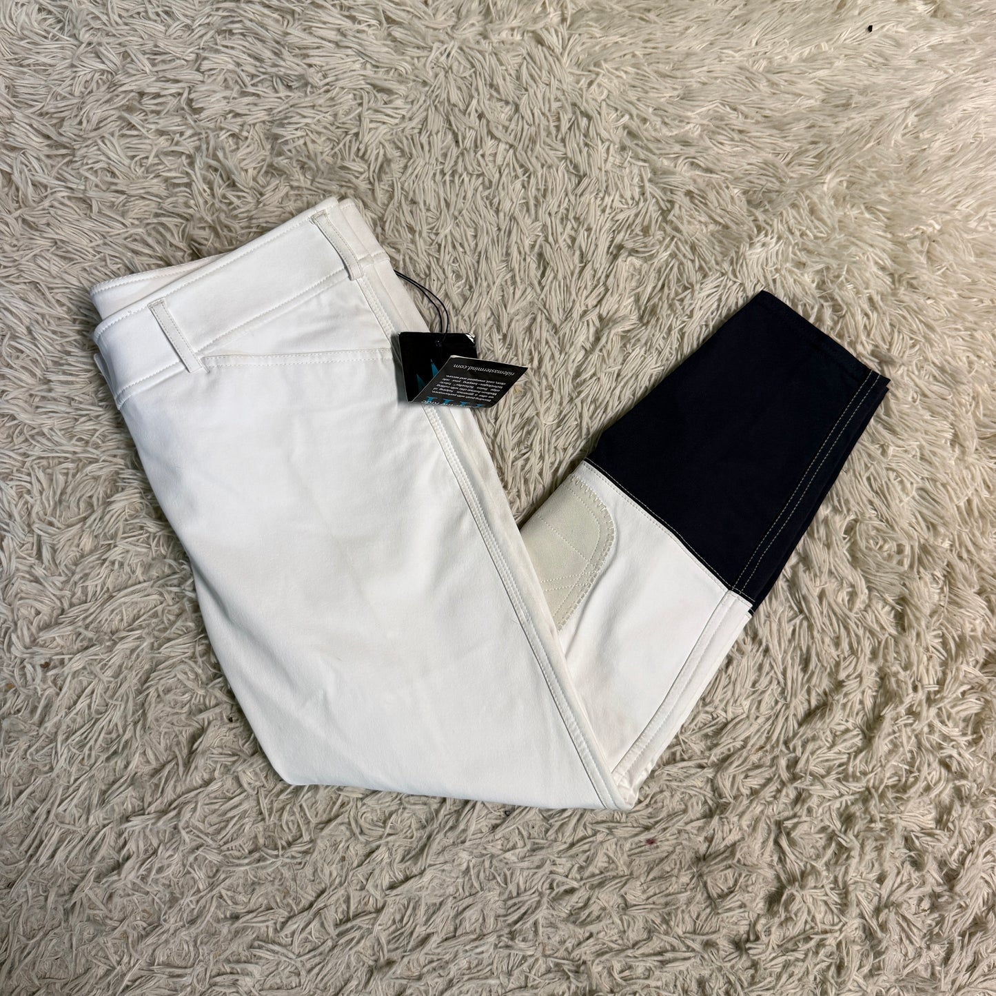 New Women’s Size 32R White Mastermind Knee Patch Horseback Riding Breeches