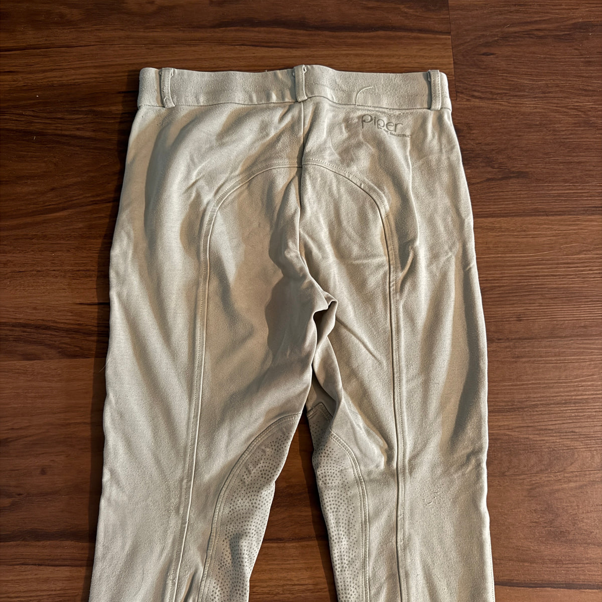 Women’s Size 30R Tan Smartpak Knee Patch Horseback Riding Breeches