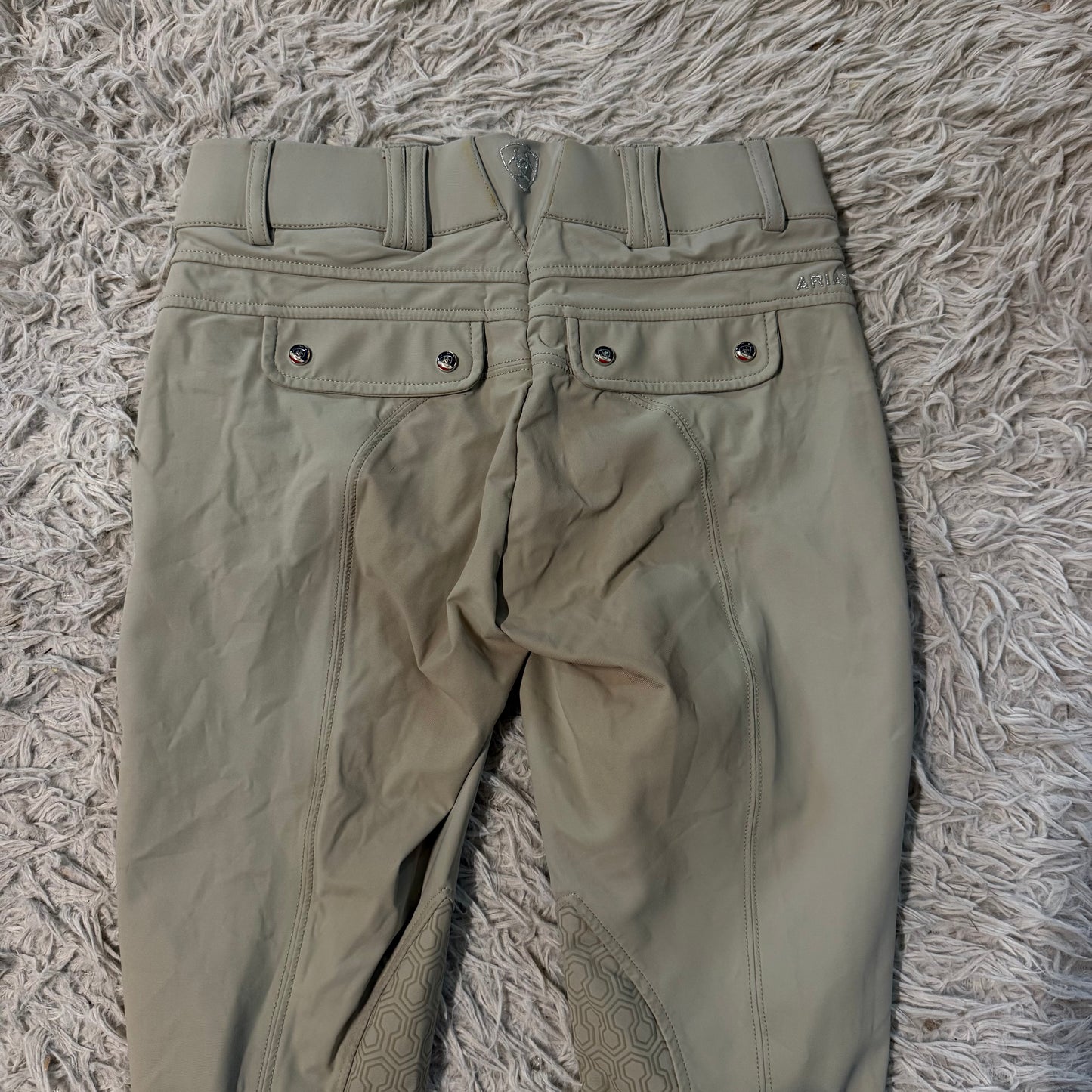 Women’s Size 26R Tan Ariat Knee Patch Horseback Riding Breeches