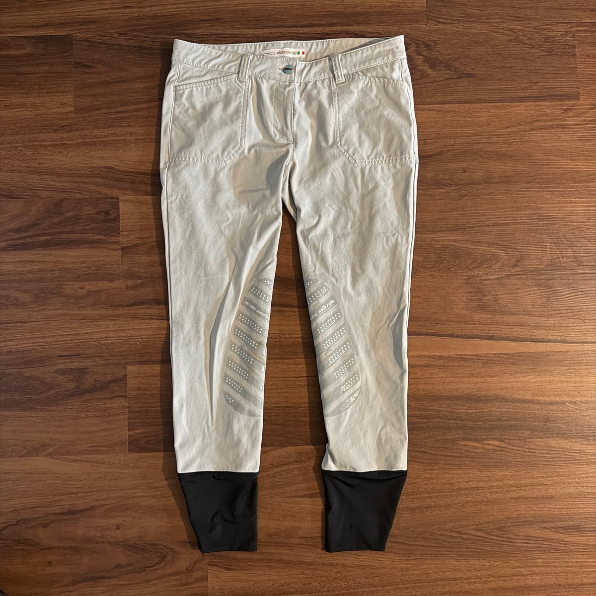 Women’s Size IT44 Tan Animo Knee Patch Horseback Riding Breeches