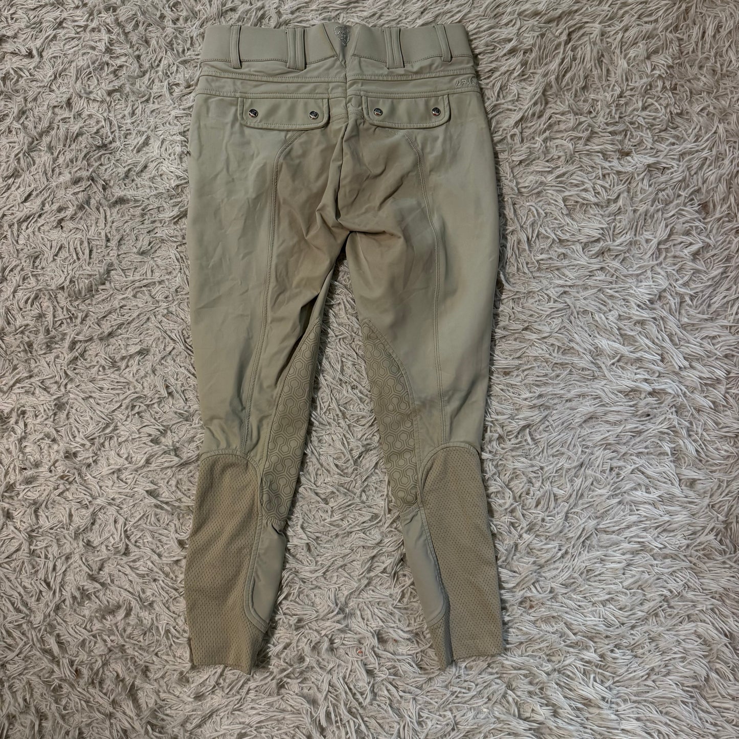 Women’s Size 26R Tan Ariat Knee Patch Horseback Riding Breeches