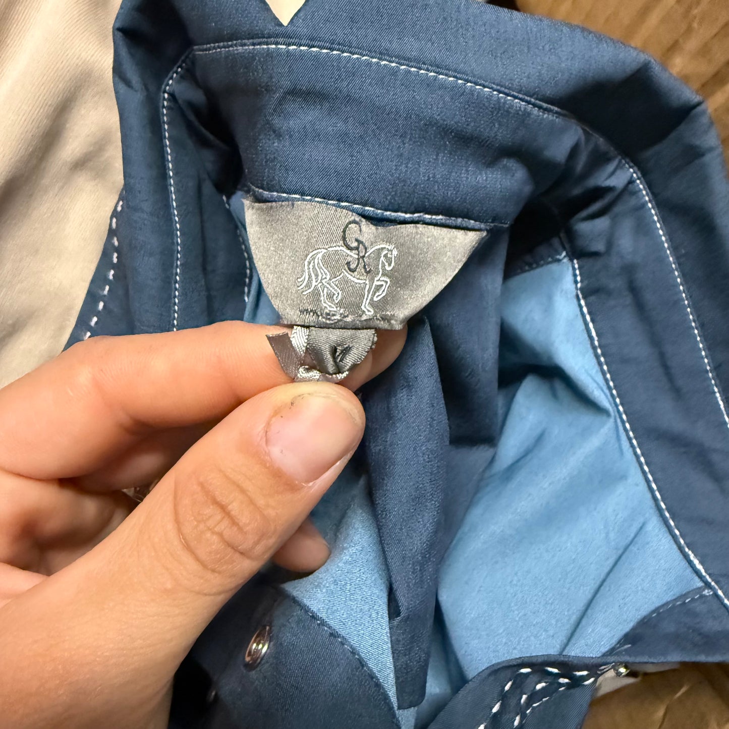 New Women’s Medium Blue Goode Rider Horseback Riding Button Down Shirt