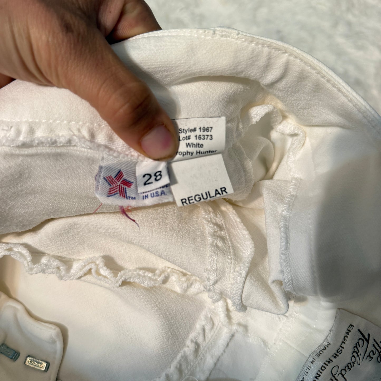 Women’s Size 28R White Tailored Sportsman Knee Patch Horseback Riding Breeches