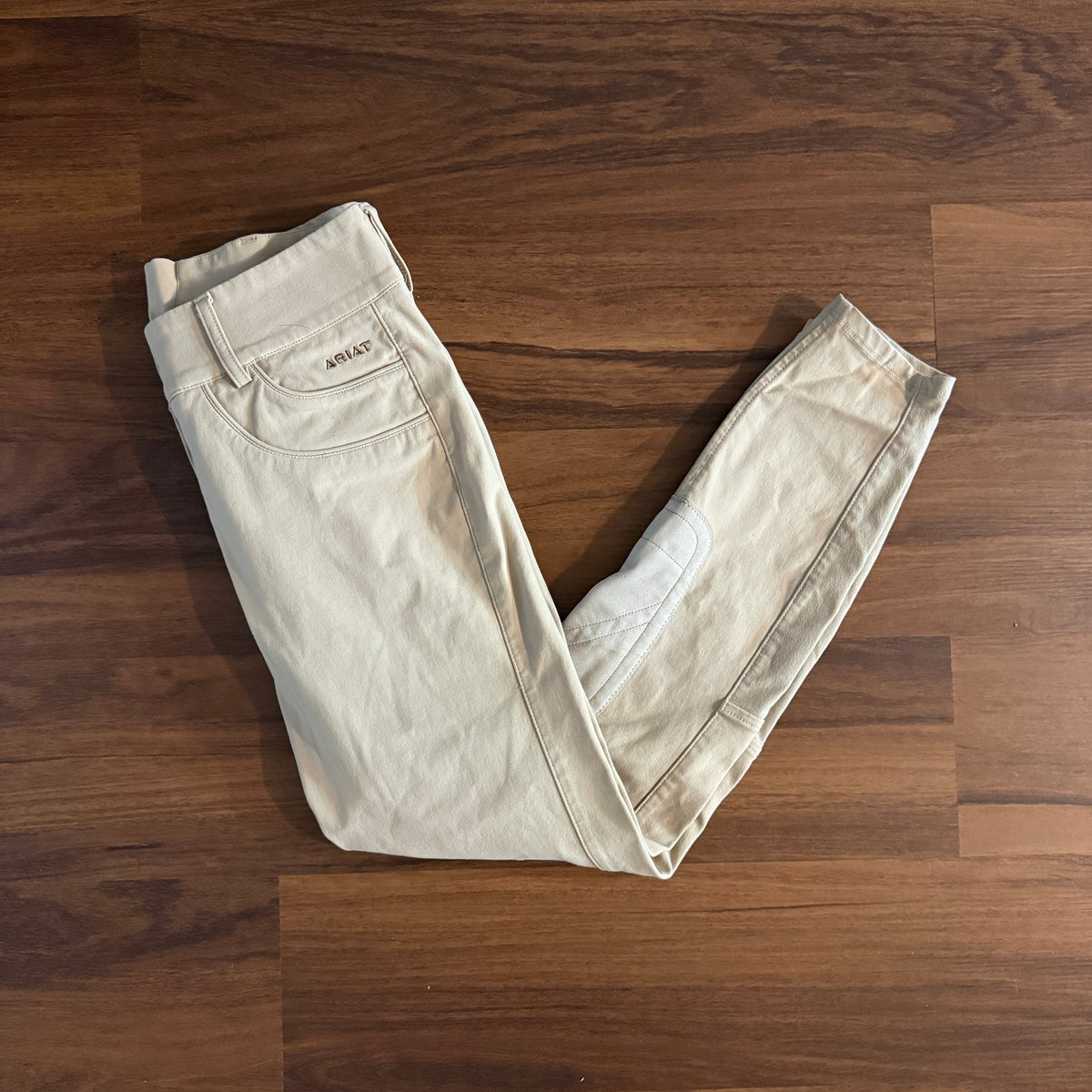Women’s Size 24R Tan Ariat Knee Patch Horseback Riding Breeches