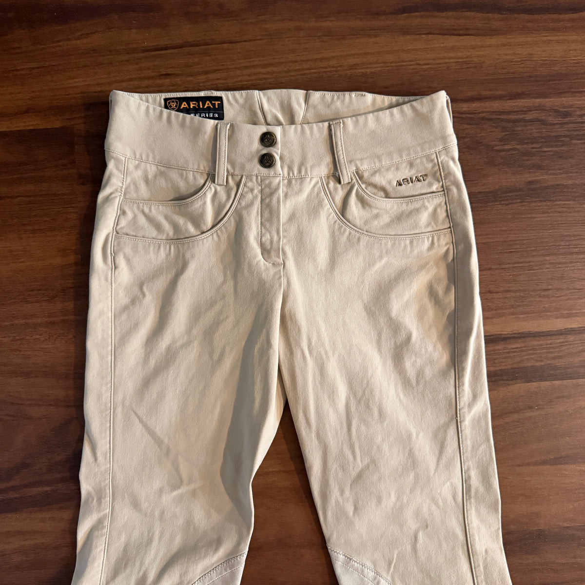 Women’s Size 24R Tan Ariat Knee Patch Horseback Riding Breeches