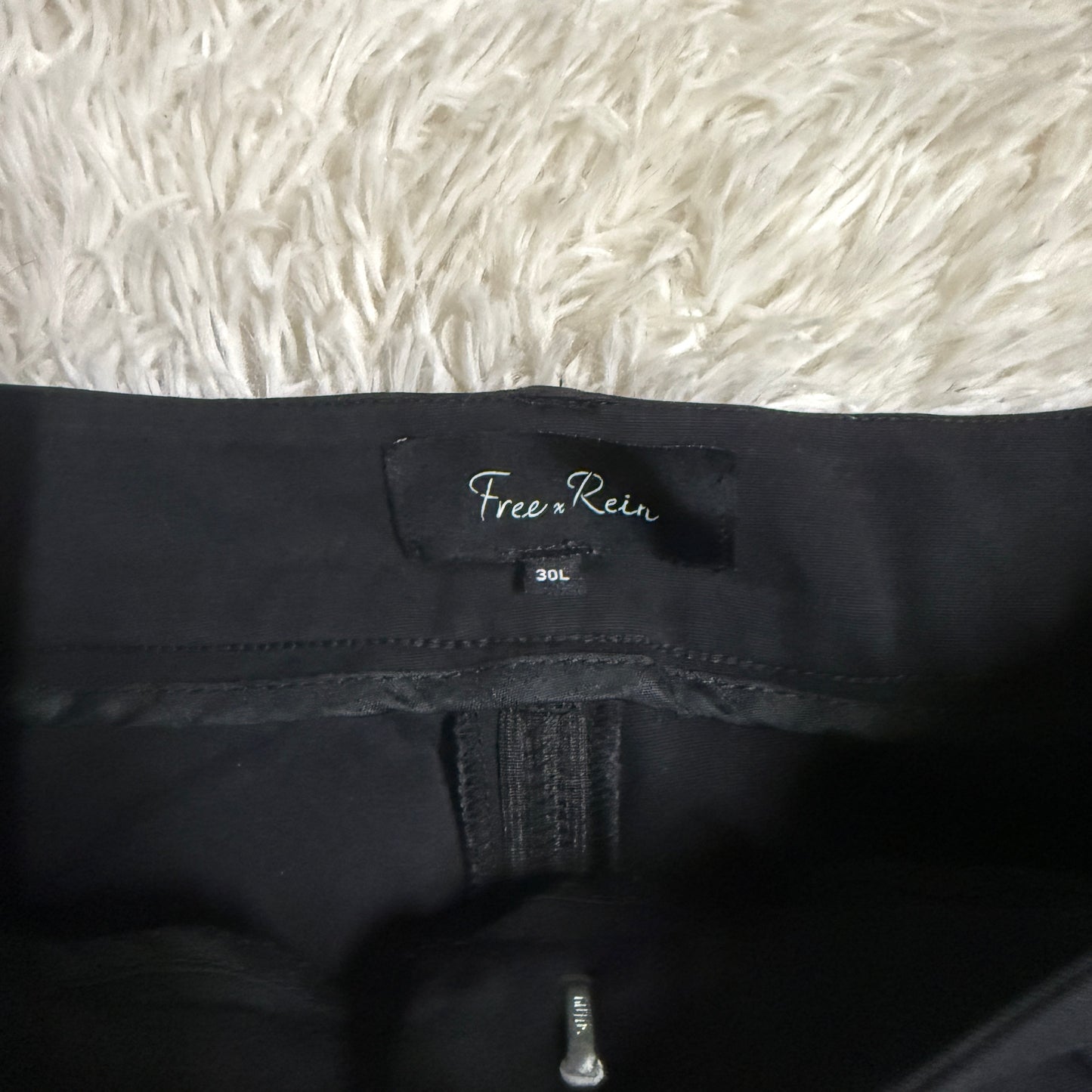Women’s Size 30L Black Free Rein Knee Patch Horseback Riding Breeches