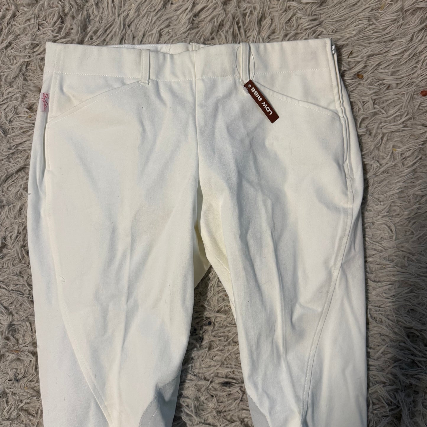 New Women’s Size 30R White Tailored Sportsman Knee Patch Breeches, Older Style