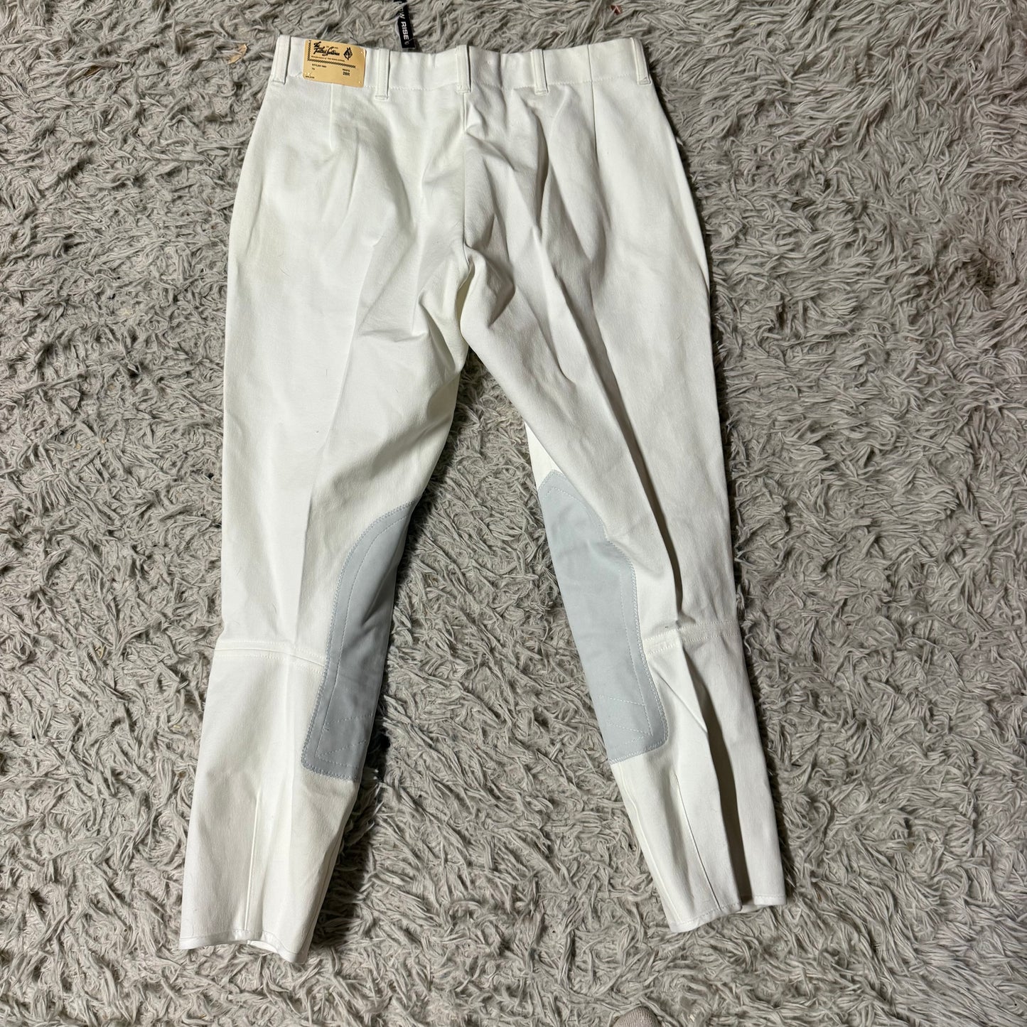 New Women’s Size 28R White Tailored Sportsman Knee Patch Breeches, Older Style