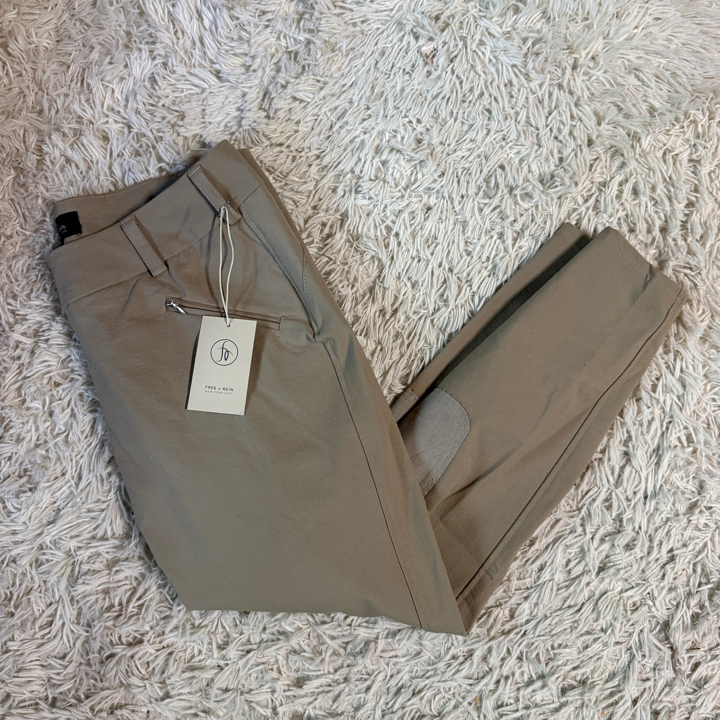 New Women’s Size 34R Tan Free Rein Knee Patch Horseback Riding Breeches