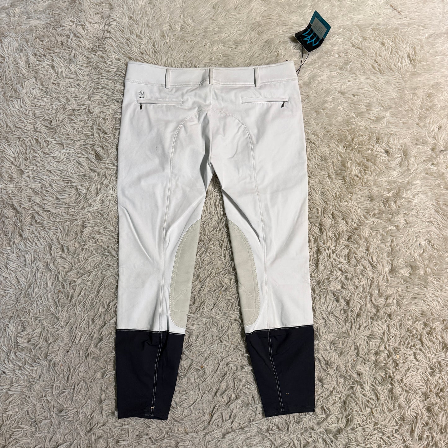 New Women’s Size 32R White Mastermind Knee Patch Horseback Riding Breeches