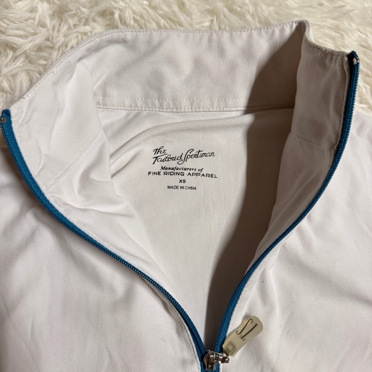 Women’s XS White/Blue Tailored Sportsman Long Sleeve Horseback Riding Sunshirt