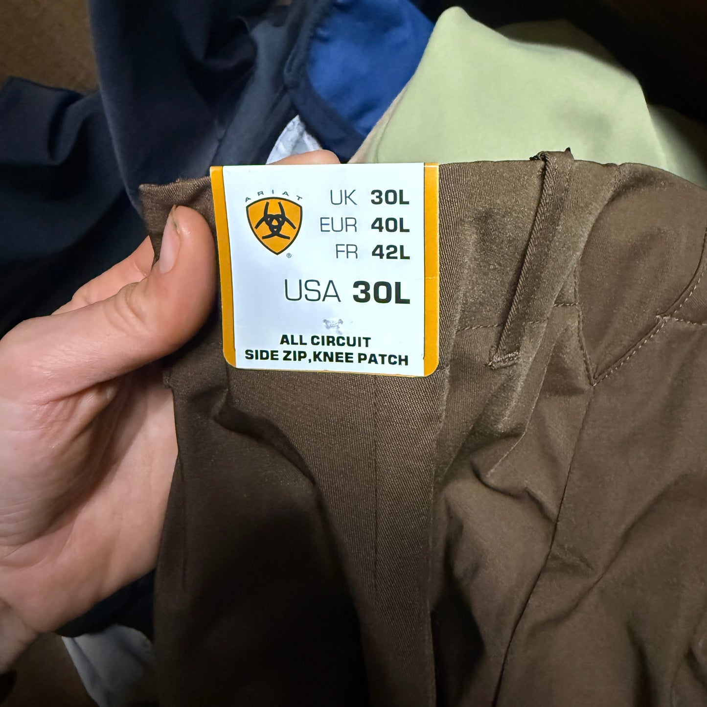 New Women’s Size 30L Brown Ariat Side Zip Knee Patch Horseback Riding Breeches