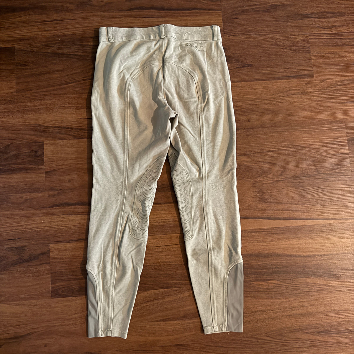 Women’s Size 30R Tan Smartpak Knee Patch Horseback Riding Breeches