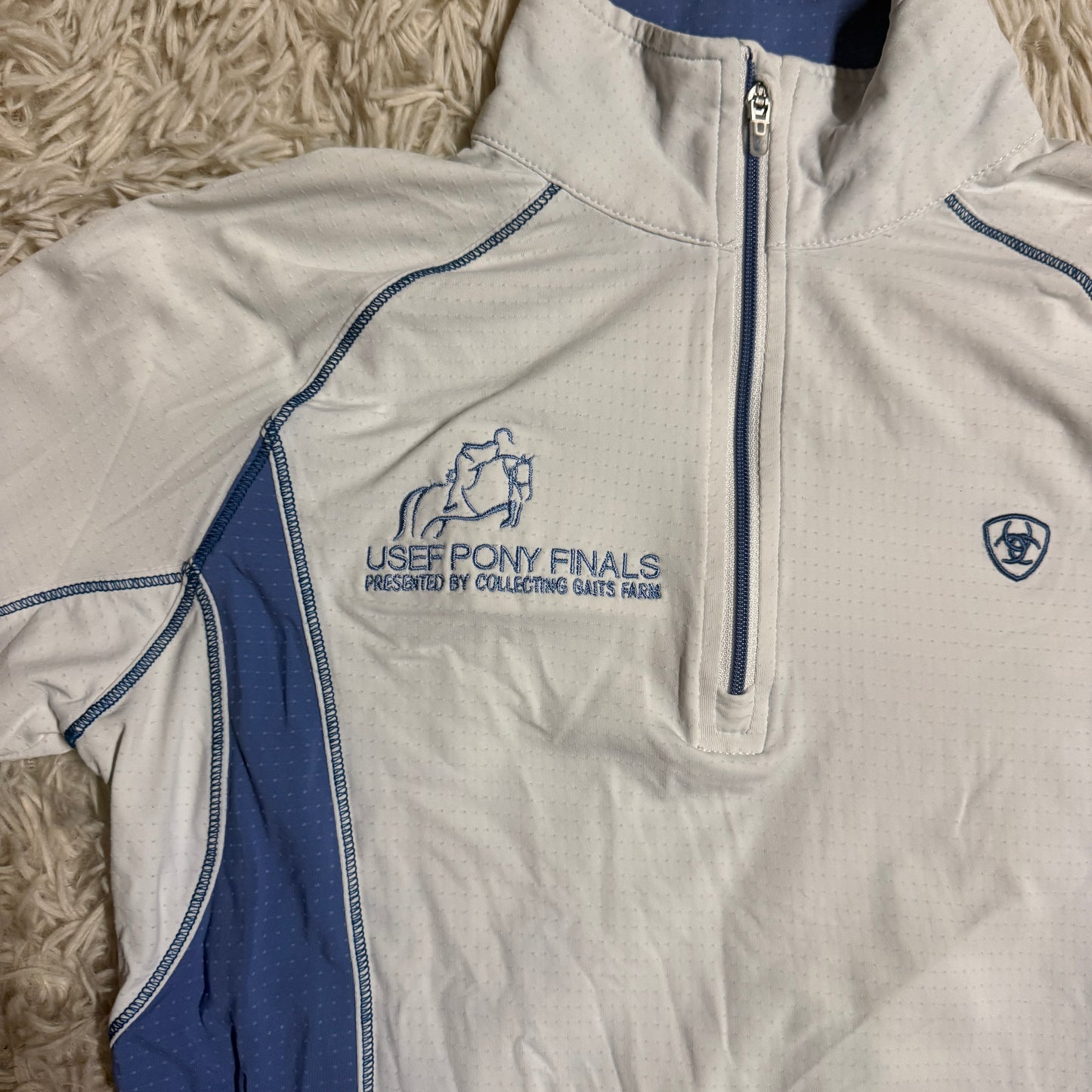 Women’s XS White/Blue Ariat Pony Finals Long Sleeve Horseback Riding Sunshirt