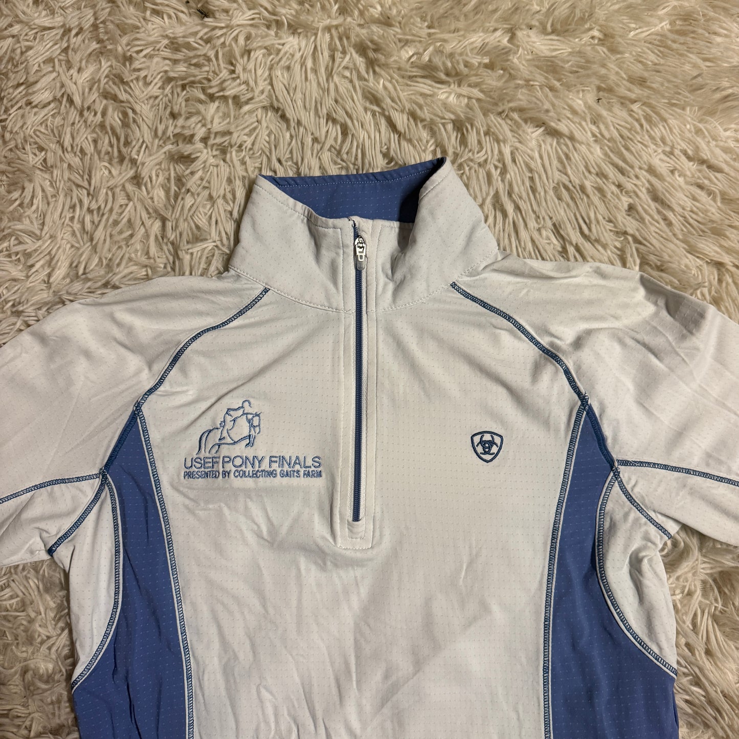 Women’s XS White/Blue Ariat Pony Finals Long Sleeve Horseback Riding Sunshirt